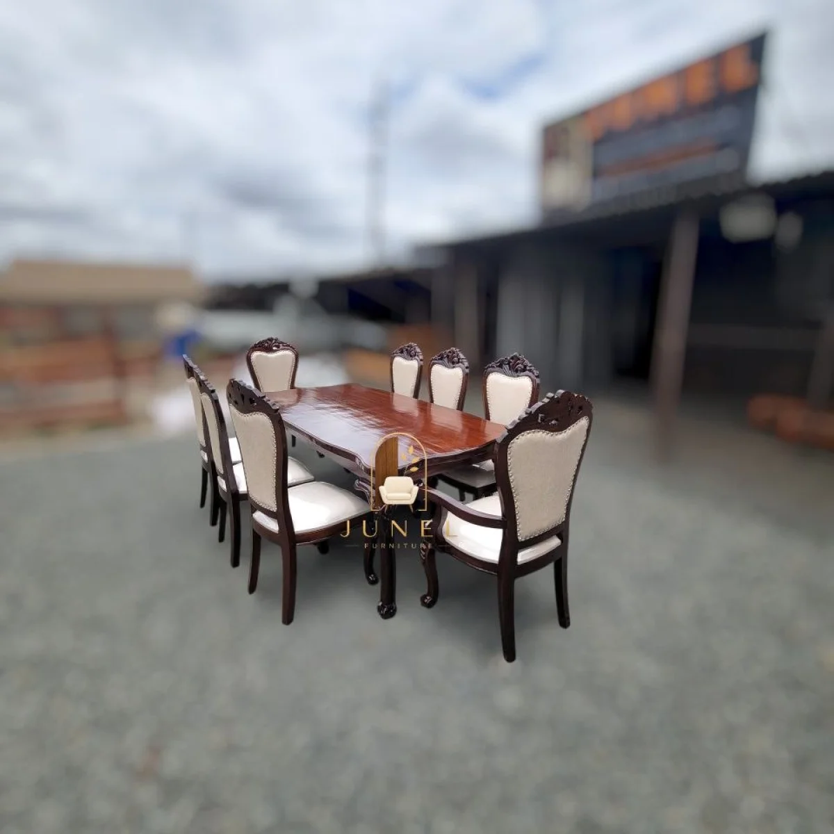 Royal Windsor 8-Seater Dining Set